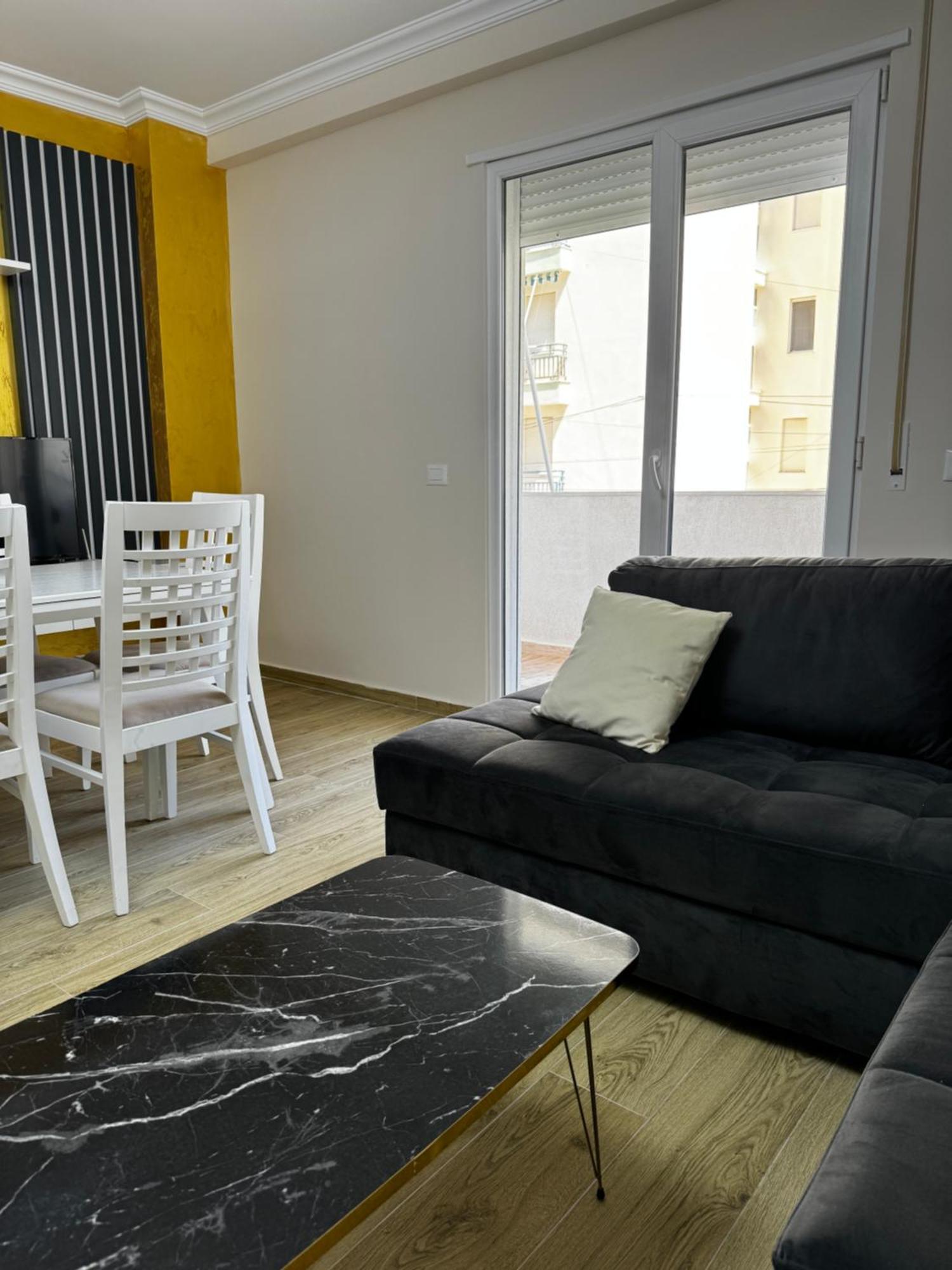 Leilighet Golem Best Apartment